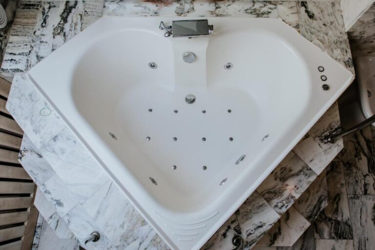 Hotel z Jacuzzi w Pokoju Warszawa Hotel z Jacuzzi w Pokoju