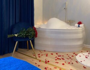 Apartament z Jacuzzi w Pokoju Częstochowa