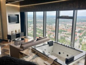 Hotel z Jacuzzi w Pokoju Wrocław