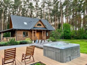 Jacuzzi Całoroczne Domy z Bala CASA DEL CZYŻYK Podlaskie
